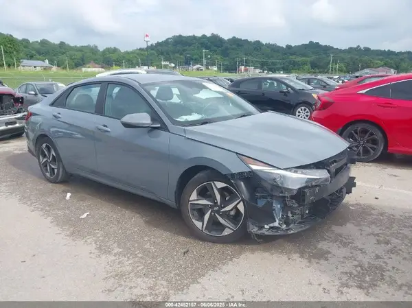 KMHLS4AG5PU438246 2023 HYUNDAI ELANTRA - Image 1