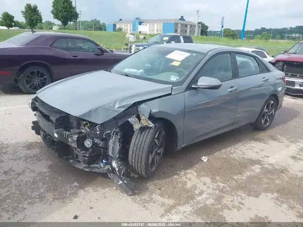 KMHLS4AG5PU438246 2023 HYUNDAI ELANTRA - Image 2
