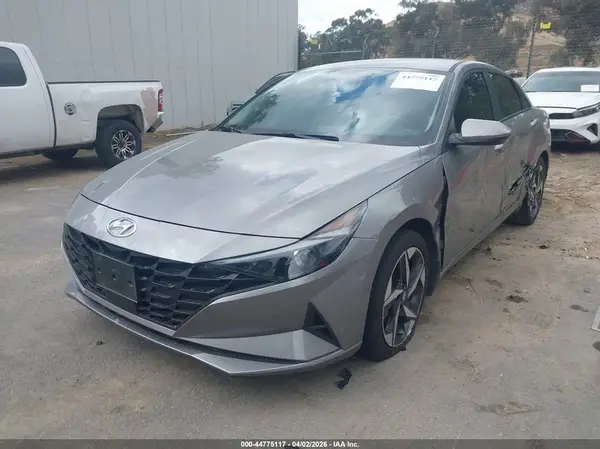 KMHLS4AG5PU445858 2023 HYUNDAI ELANTRA - Image 2