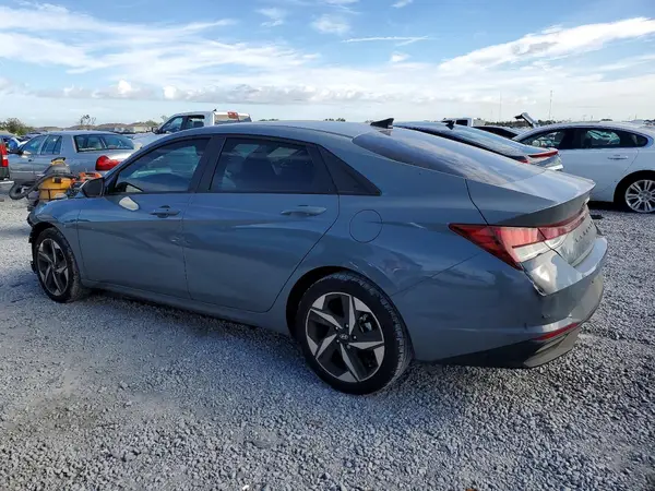 KMHLS4AG5PU445908 2023 HYUNDAI ELANTRA - Image 2