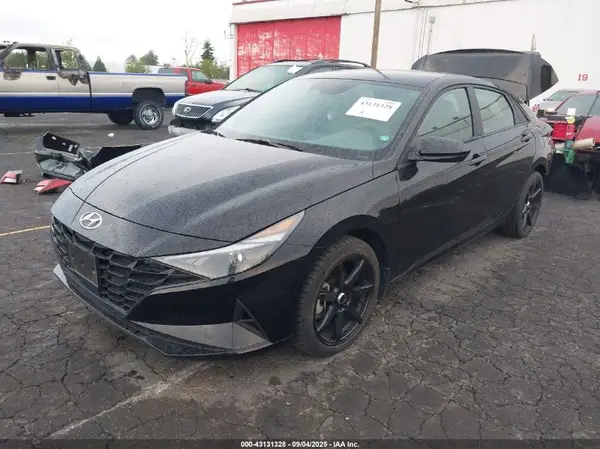 KMHLS4AG5PU459663 2023 HYUNDAI ELANTRA - Image 2