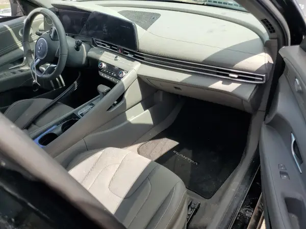KMHLS4AG5PU460070 2023 HYUNDAI ELANTRA - Image 8