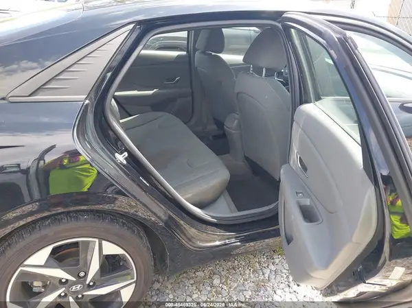 KMHLS4AG5PU464488 2023 HYUNDAI ELANTRA - Image 8