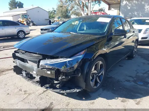 KMHLS4AG5PU467732 2023 HYUNDAI ELANTRA - Image 2