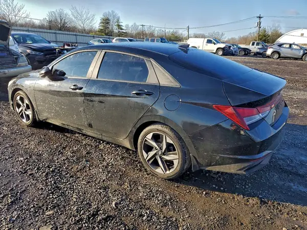 KMHLS4AG5PU472218 2023 HYUNDAI ELANTRA - Image 2