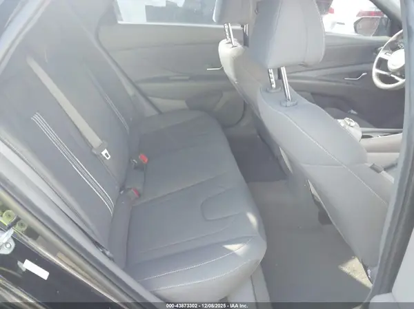 KMHLS4AG5PU472249 2023 HYUNDAI ELANTRA - Image 8