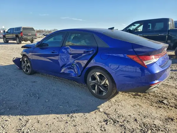 KMHLS4AG5PU479637 2023 HYUNDAI ELANTRA - Image 2