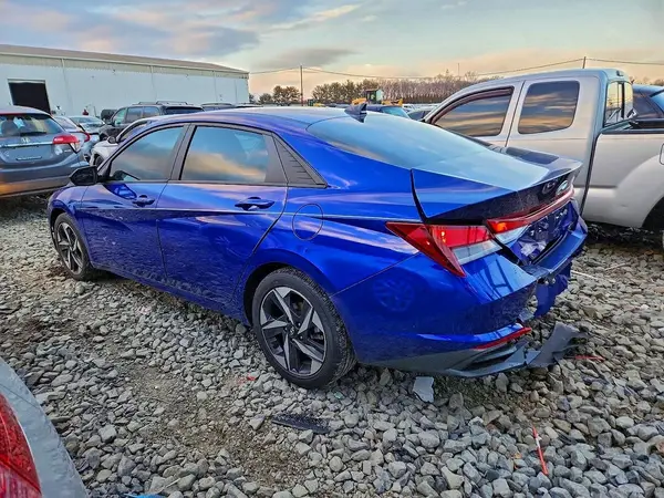 KMHLS4AG5PU481355 2023 HYUNDAI ELANTRA - Image 2