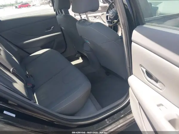 KMHLS4AG5PU503032 2023 HYUNDAI ELANTRA - Image 8