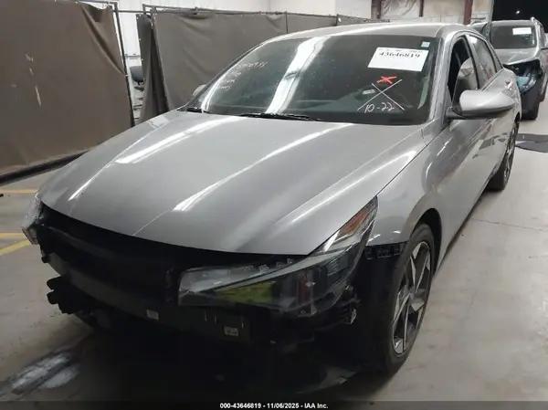 KMHLS4AG5PU545376 2023 HYUNDAI ELANTRA - Image 2