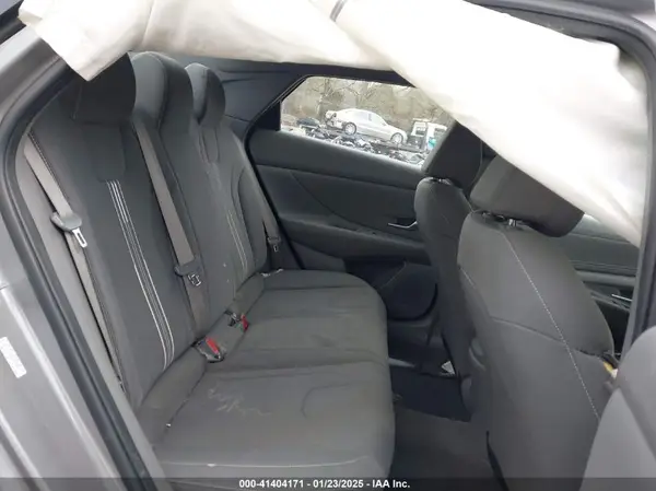 KMHLS4AG5PU571136 2023 HYUNDAI ELANTRA - Image 8