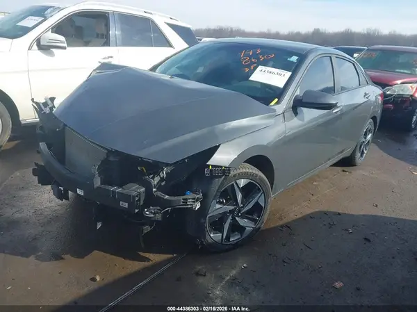 KMHLS4AG5PU588308 2023 HYUNDAI ELANTRA - Image 2