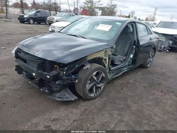 KMHLS4AG5PU596649 2023 HYUNDAI ELANTRA - Image 2