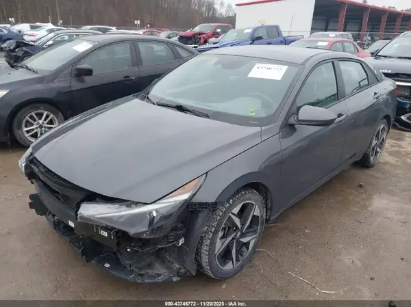 KMHLS4AG5PU597736 2023 HYUNDAI ELANTRA - Image 2