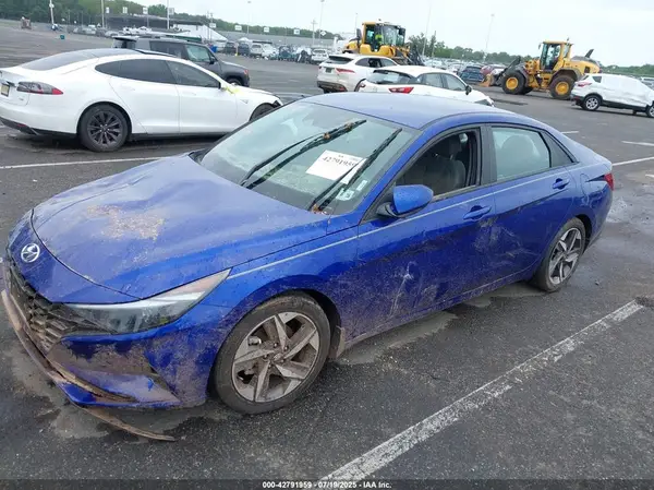 KMHLS4AG5PU599003 2023 HYUNDAI ELANTRA - Image 2