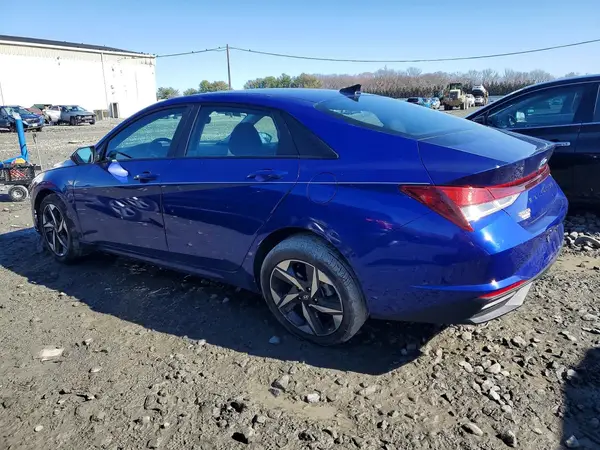 KMHLS4AG5PU615572 2023 HYUNDAI ELANTRA - Image 2