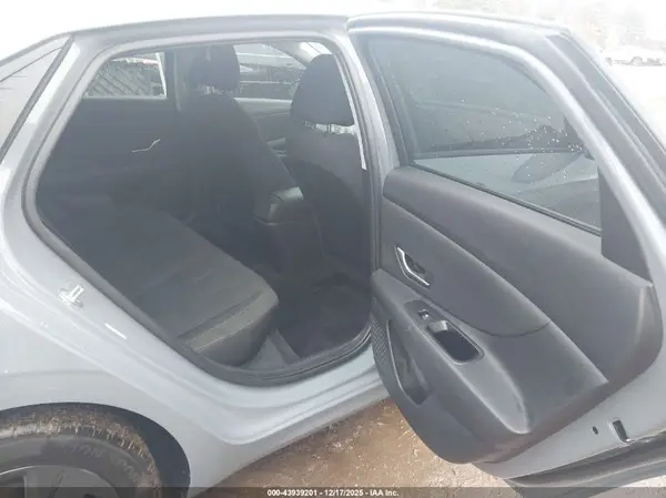 KMHLS4AG6MU132717 2021 HYUNDAI ELANTRA - Image 8