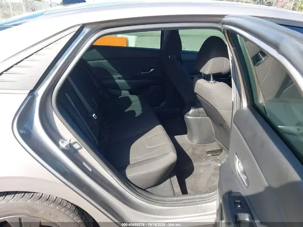 KMHLS4AG6MU182548 2021 HYUNDAI ELANTRA - Image 8