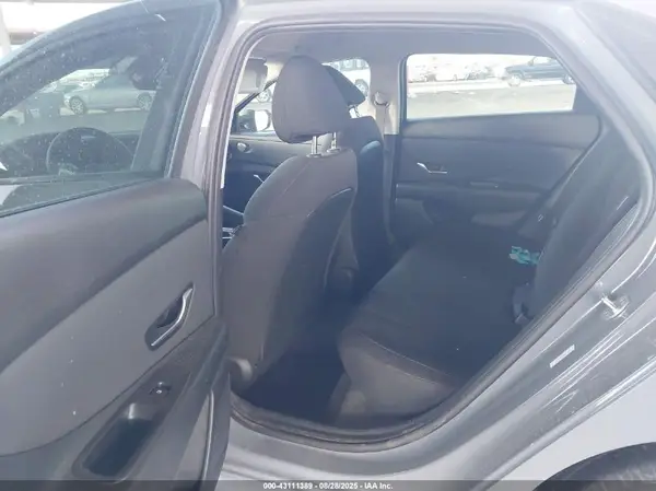 KMHLS4AG6NU311907 2022 HYUNDAI ELANTRA - Image 8