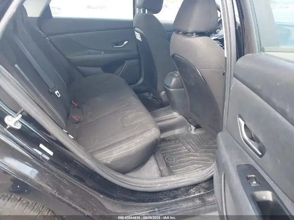 KMHLS4AG6PU415784 2023 HYUNDAI ELANTRA - Image 8