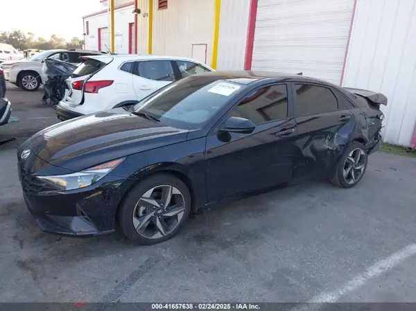 KMHLS4AG6PU420368 2023 HYUNDAI ELANTRA - Image 2
