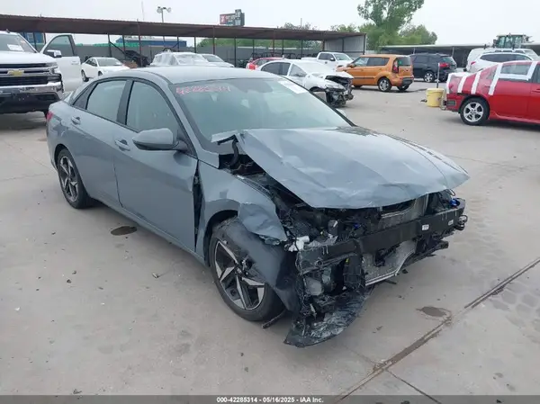 KMHLS4AG6PU436750 2023 HYUNDAI ELANTRA - Image 1