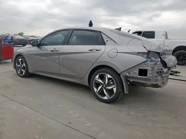 KMHLS4AG6PU443567 2023 HYUNDAI ELANTRA - Image 2