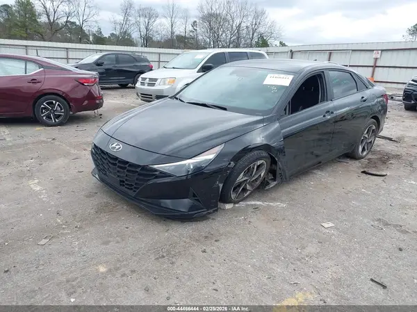 KMHLS4AG6PU468890 2023 HYUNDAI ELANTRA - Image 2