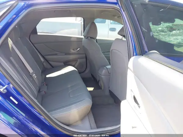 KMHLS4AG6PU483101 2023 HYUNDAI ELANTRA - Image 8