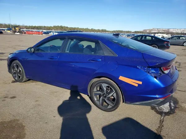 KMHLS4AG6PU483177 2023 HYUNDAI ELANTRA - Image 2