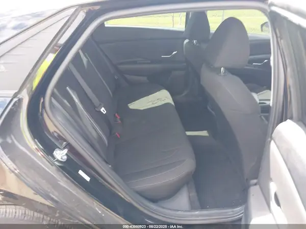 KMHLS4AG6PU508871 2023 HYUNDAI ELANTRA - Image 8