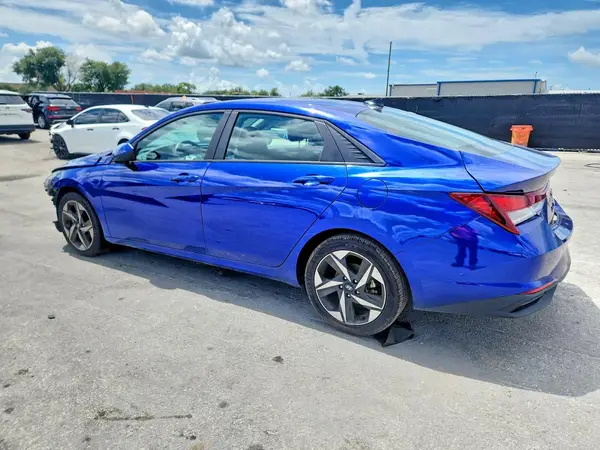 KMHLS4AG6PU512869 2023 HYUNDAI ELANTRA - Image 2