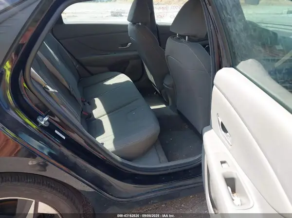 KMHLS4AG6PU513021 2023 HYUNDAI ELANTRA - Image 8