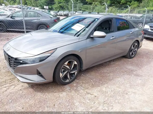 KMHLS4AG6PU519501 2023 HYUNDAI ELANTRA - Image 2