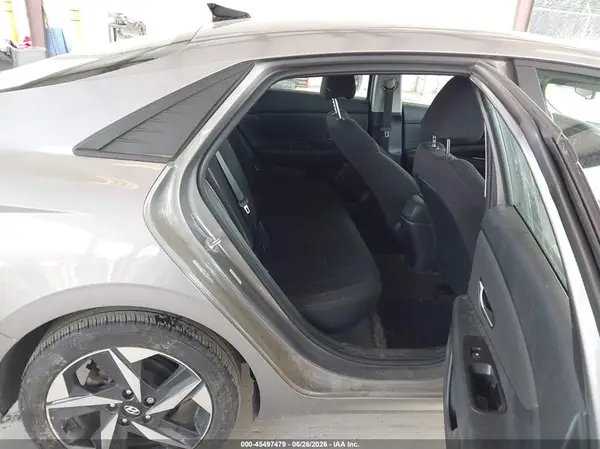 KMHLS4AG6PU521748 2023 HYUNDAI ELANTRA - Image 8
