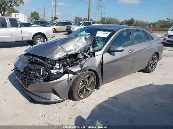 KMHLS4AG6PU550165 2023 HYUNDAI ELANTRA - Image 2