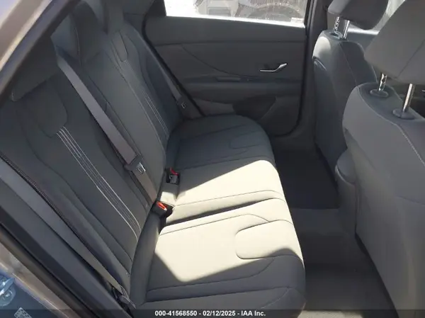 KMHLS4AG6PU550165 2023 HYUNDAI ELANTRA - Image 8