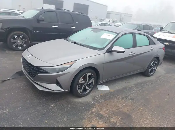 KMHLS4AG6PU562073 2023 HYUNDAI ELANTRA - Image 2
