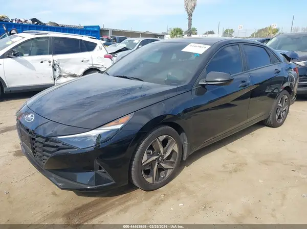 KMHLS4AG6PU562929 2023 HYUNDAI ELANTRA - Image 2