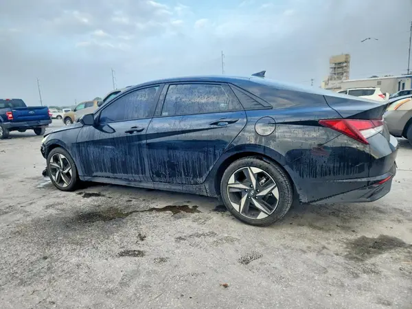 KMHLS4AG6PU567886 2023 HYUNDAI ELANTRA - Image 2