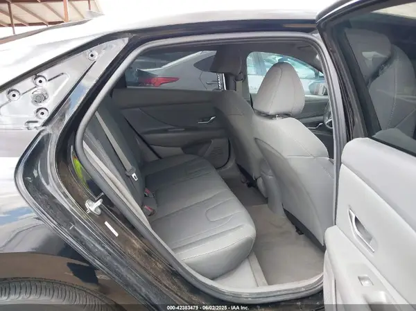 KMHLS4AG6PU569458 2023 HYUNDAI ELANTRA - Image 8