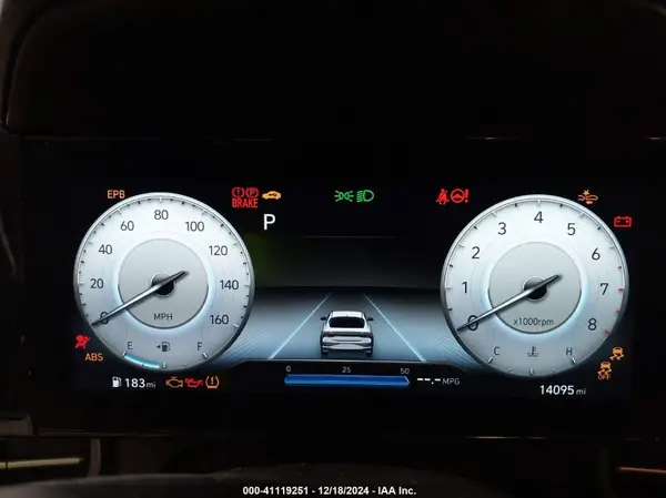 2023 HYUNDAI ELANTRA auction photo 7
