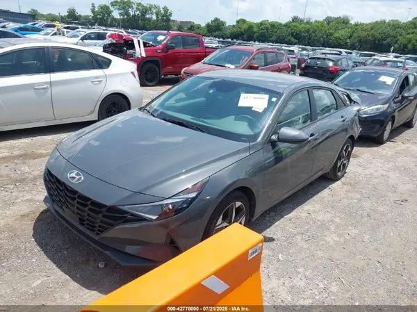 KMHLS4AG6PU610882 2023 HYUNDAI ELANTRA - Image 2