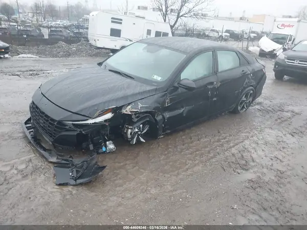 KMHLS4AG6PU611708 2023 HYUNDAI ELANTRA - Image 2