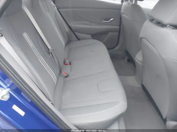 KMHLS4AG6PU612325 2023 HYUNDAI ELANTRA - Image 8