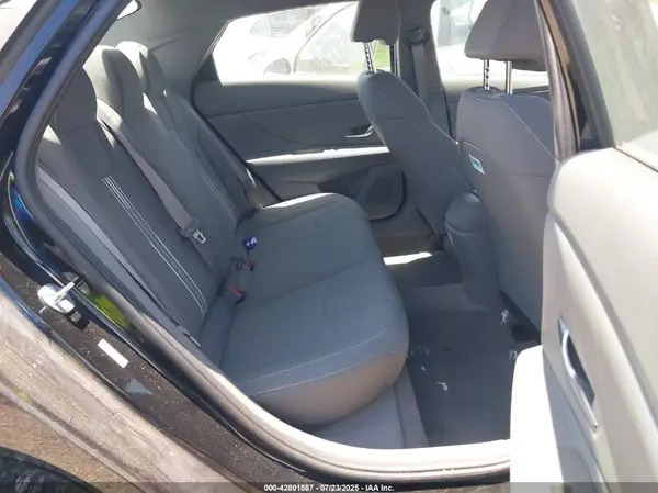 KMHLS4AG6PU613121 2023 HYUNDAI ELANTRA - Image 8