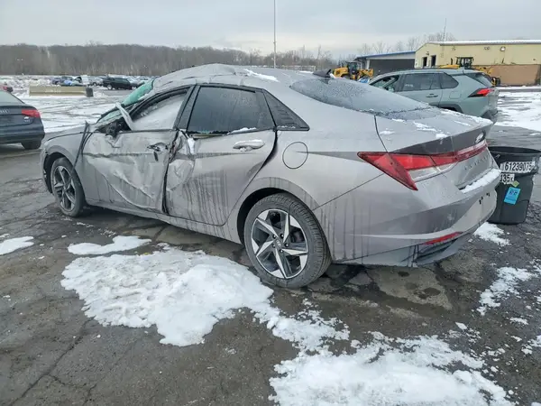 KMHLS4AG6PU615435 2023 HYUNDAI ELANTRA - Image 2