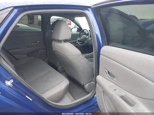 KMHLS4AG7MU212768 2021 HYUNDAI ELANTRA - Image 8