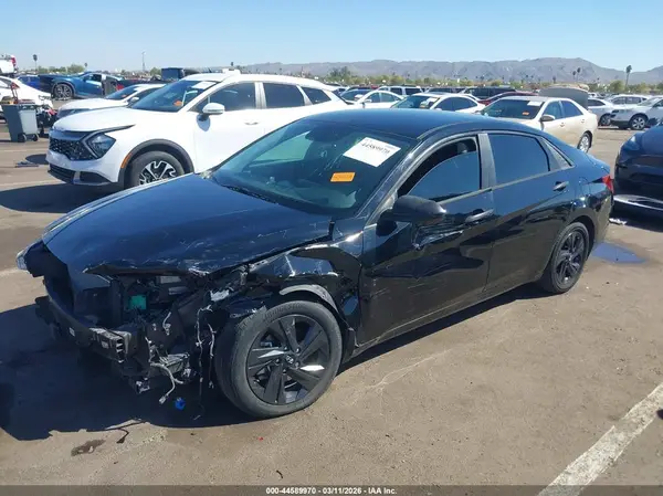 KMHLS4AG7NU216899 2022 HYUNDAI ELANTRA - Image 2