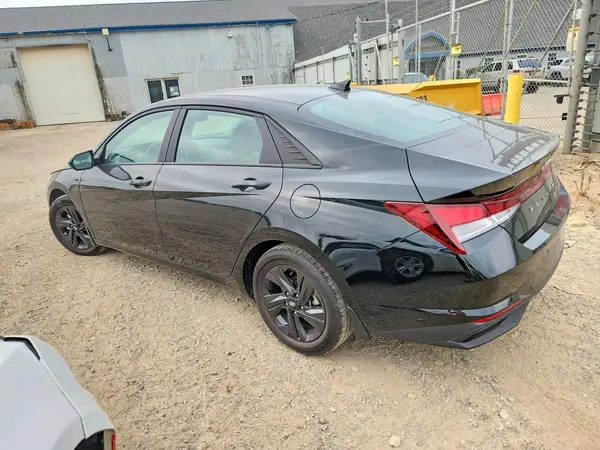 KMHLS4AG7NU233122 2022 HYUNDAI ELANTRA - Image 2